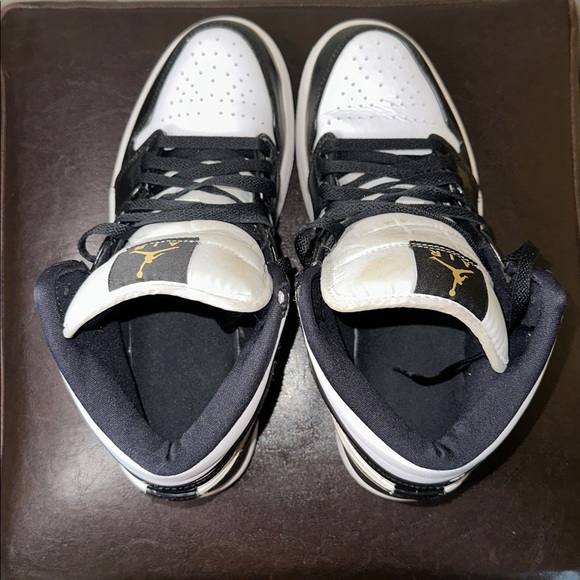 Jordan 1 Mid Patent Black, White & Metallic Gold… - Picture 7 of 11